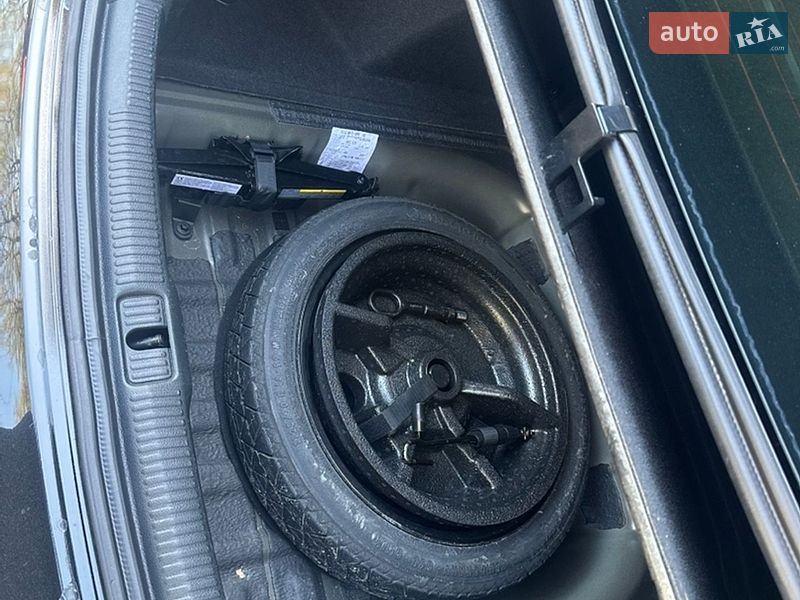 Audi-0