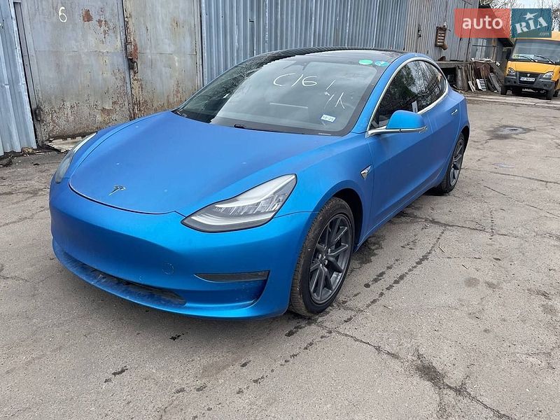 Tesla-4