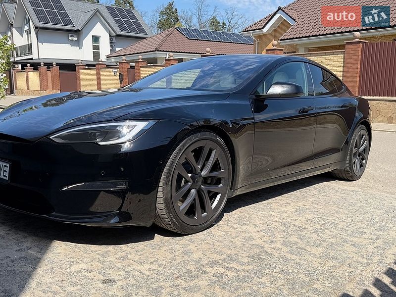 Tesla-3
