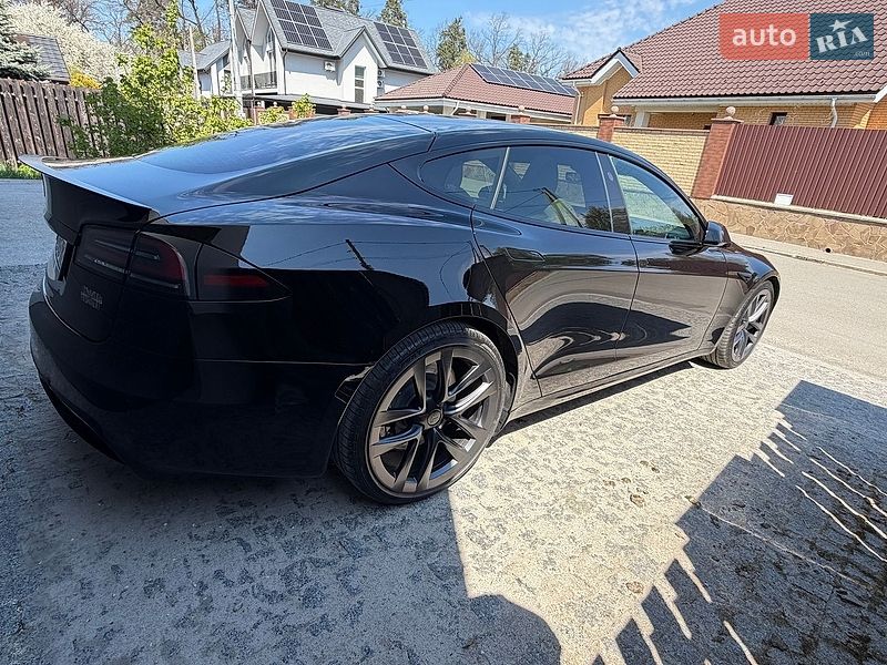 Tesla-4