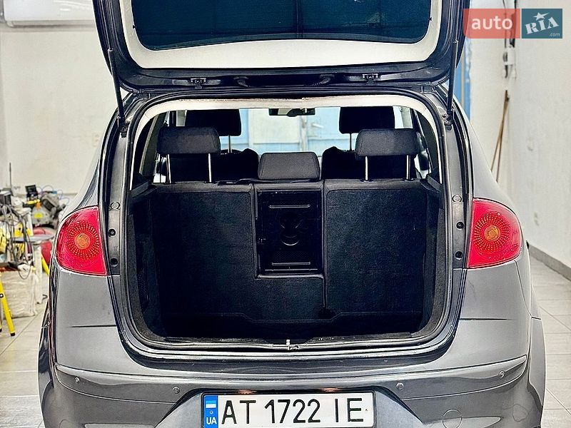 SEAT-58