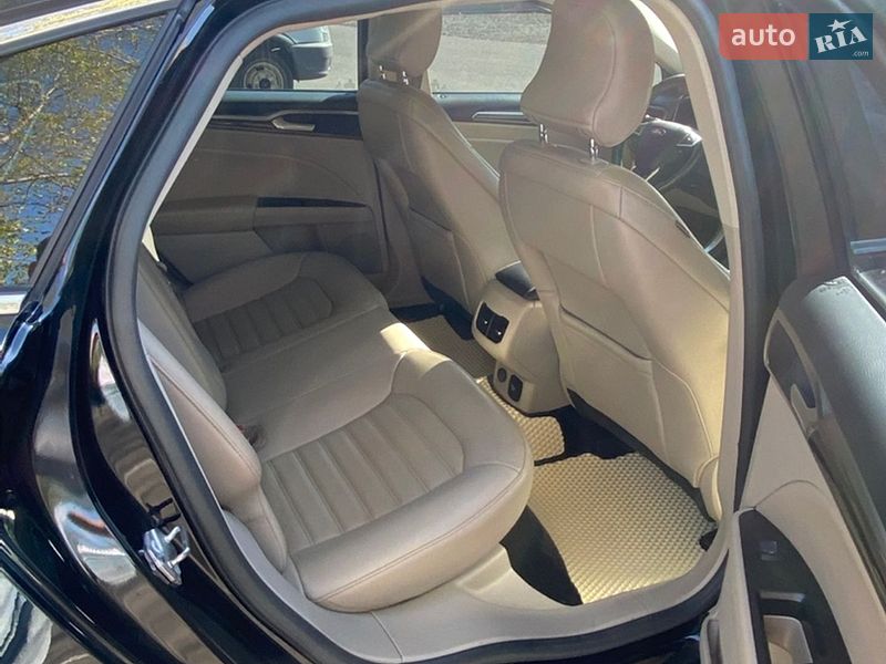 Ford Fusion 2016