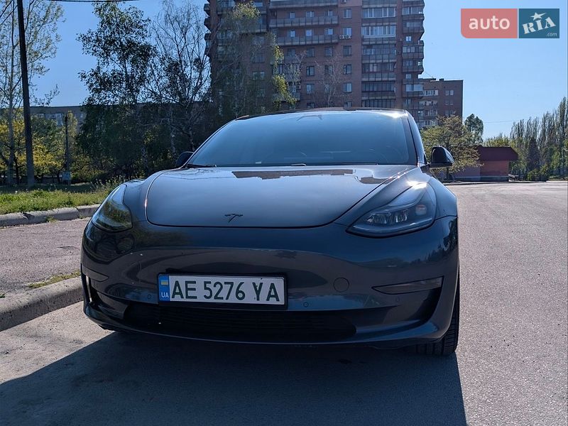 Tesla-8