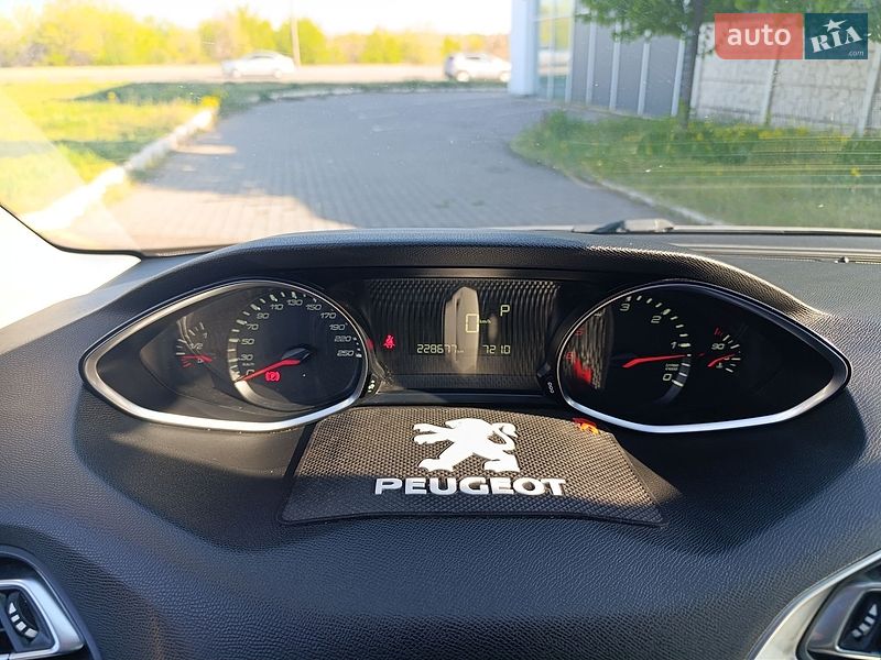 Peugeot-9