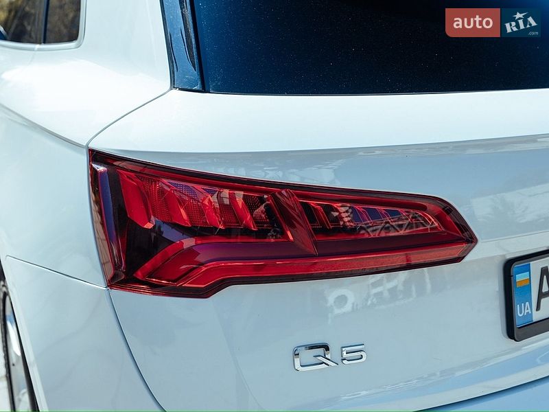 Audi-50
