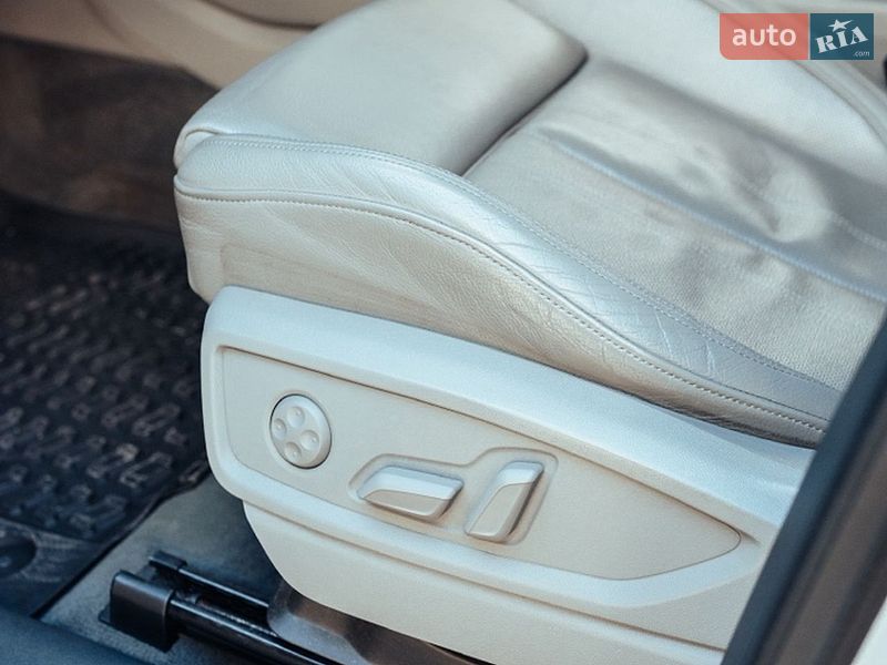 Audi-48