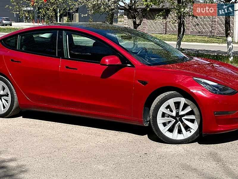 Tesla-32