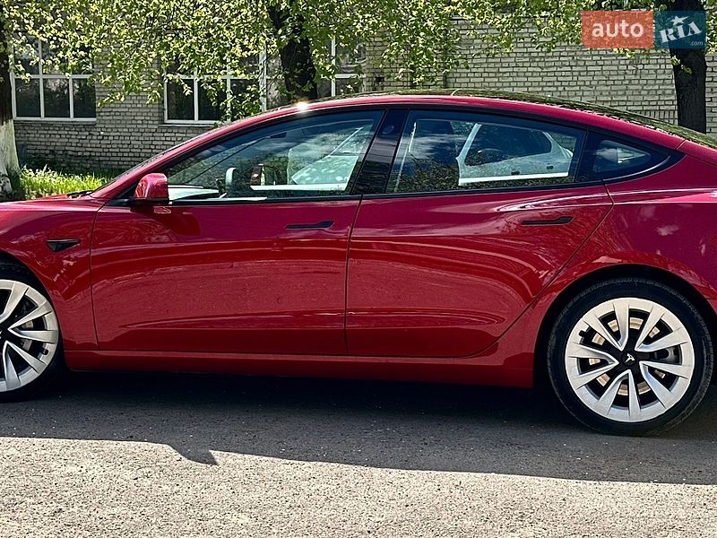 Tesla-44