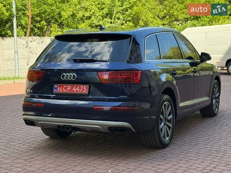 Audi-20