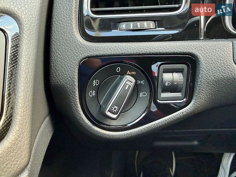 Volkswagen-0