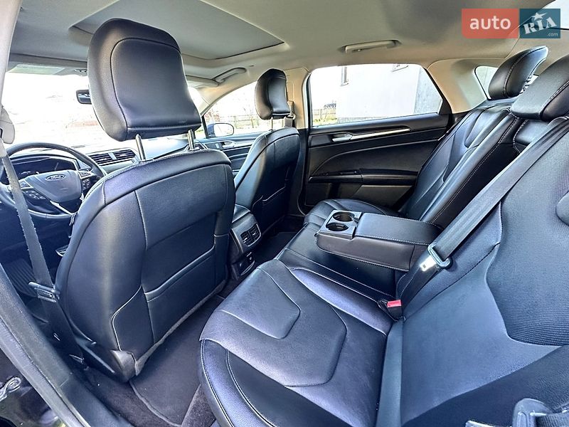 Ford Fusion 2016