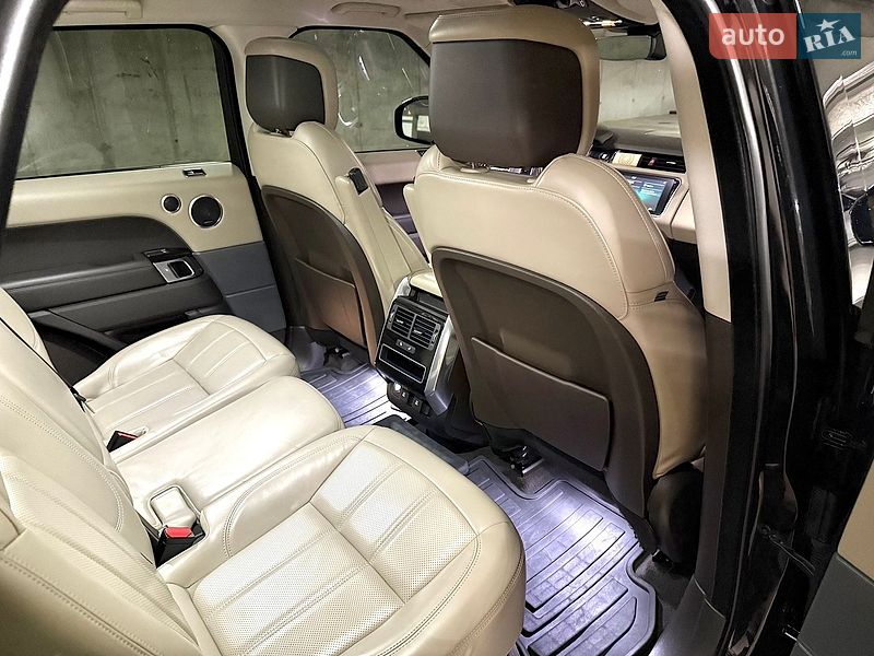Land Rover-24