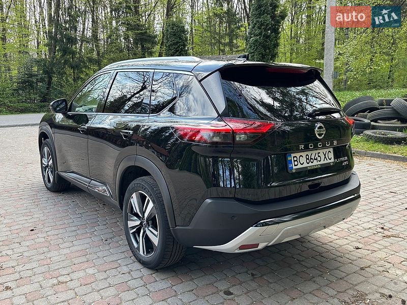Nissan-28