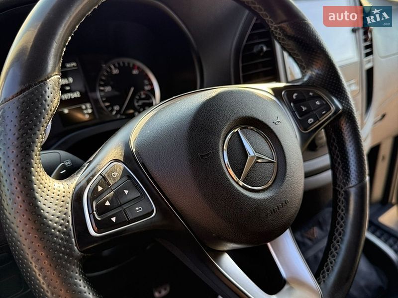 Mercedes-Benz-20