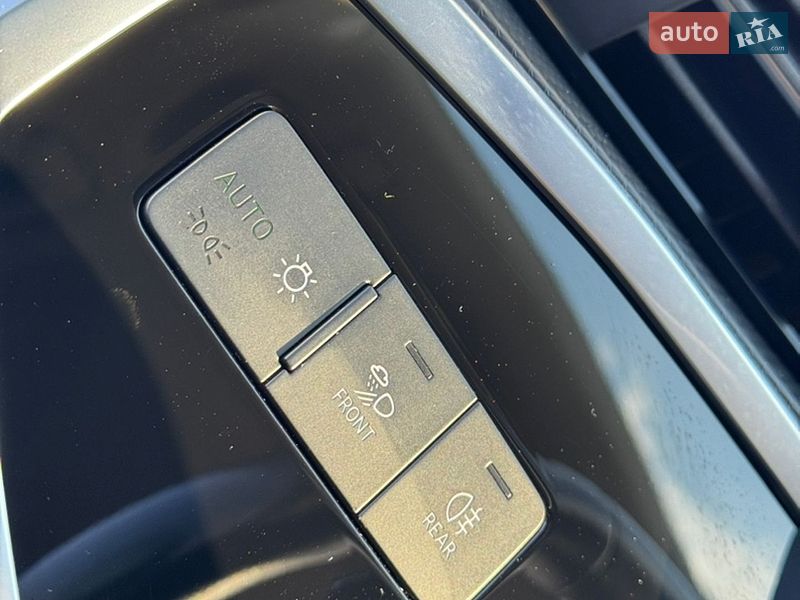Audi-40