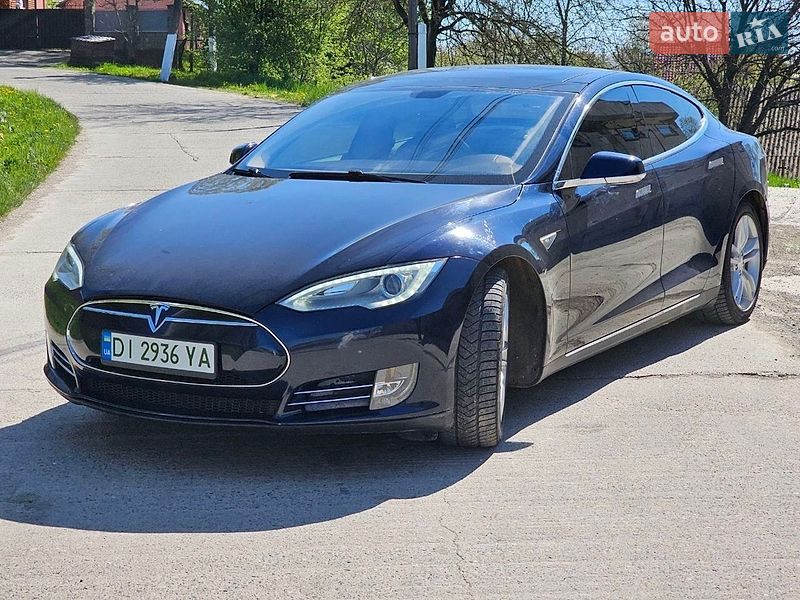 Tesla-23