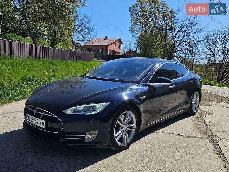 Tesla-22