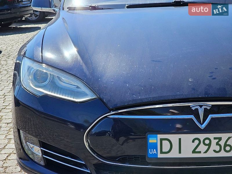 Tesla-31