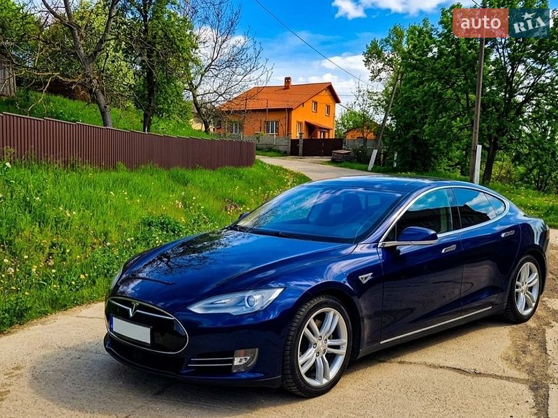 Tesla-1