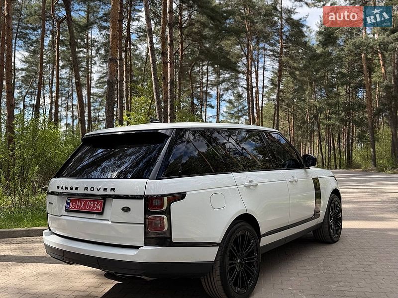 Land Rover-35