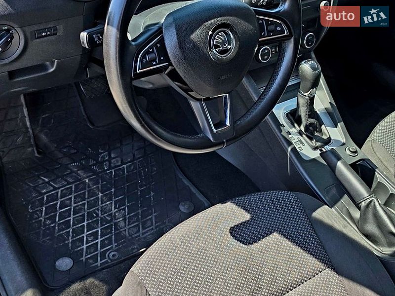 Skoda-0