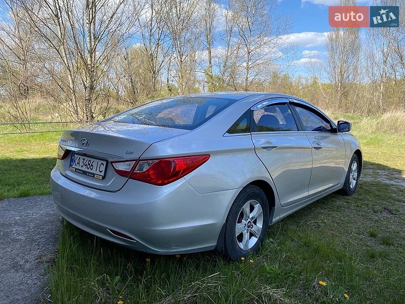 Hyundai-16