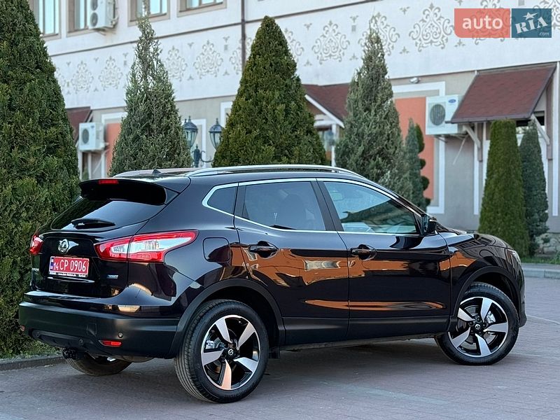 Nissan-43