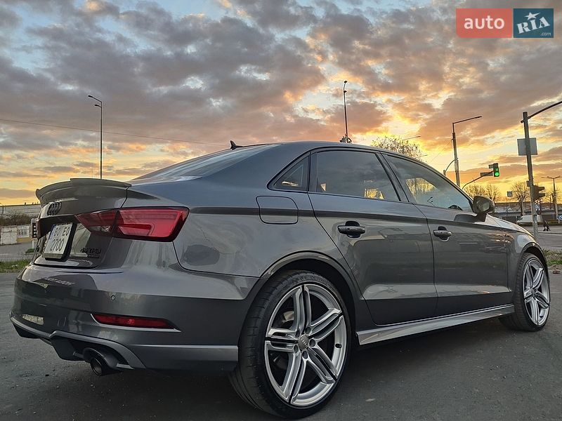 Audi-48