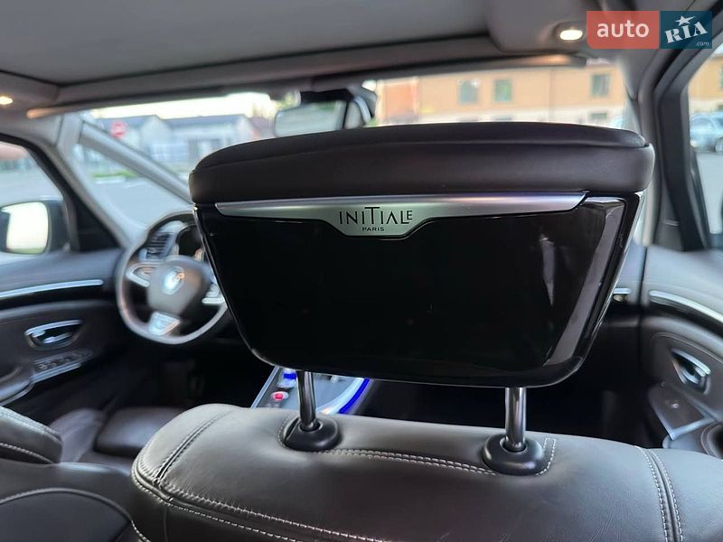 Renault-46