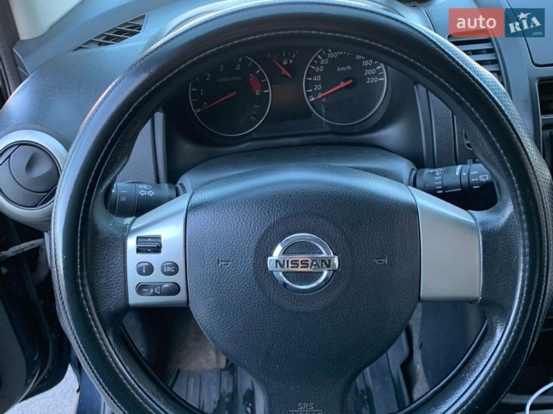Nissan-4