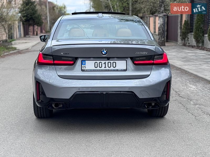 BMW-16