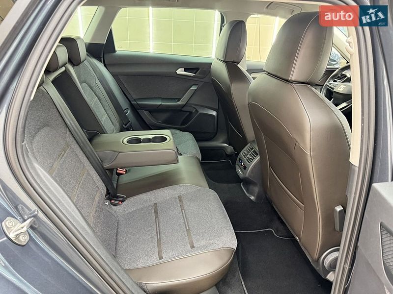 SEAT-42