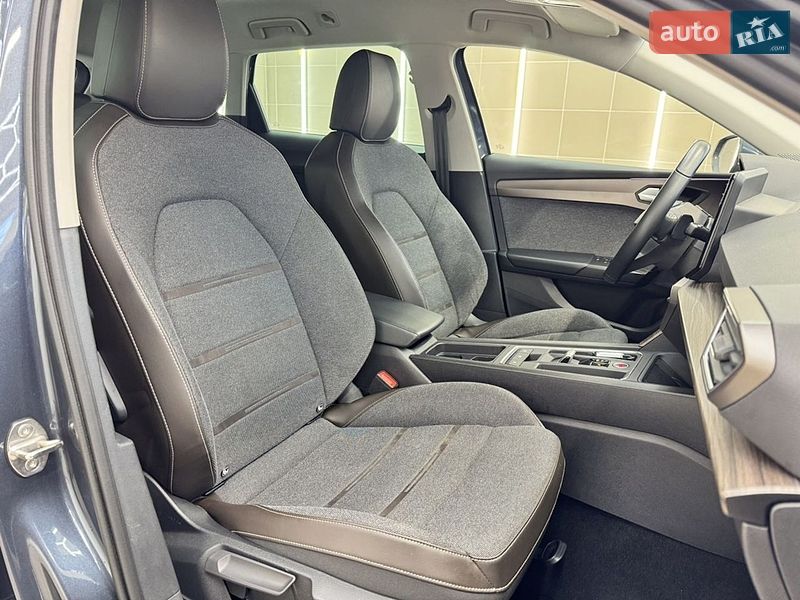 SEAT-61