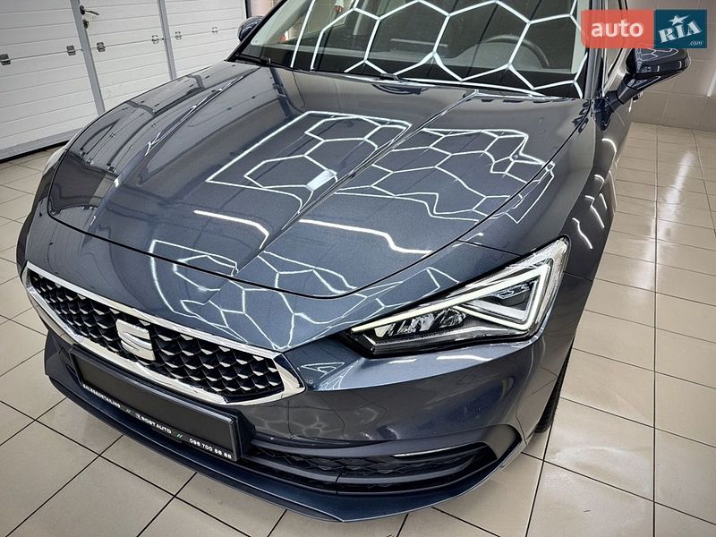 SEAT-44