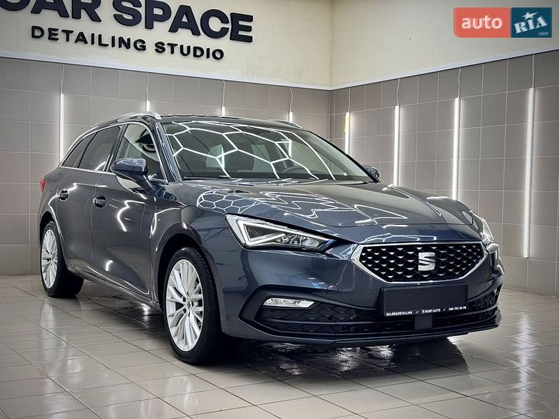 SEAT-37