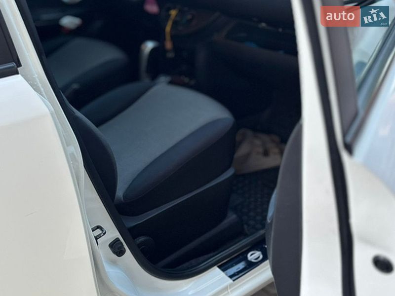 Nissan-14