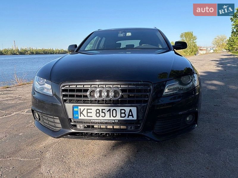 Audi-8