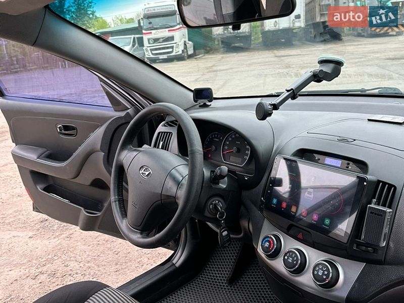 Hyundai-10
