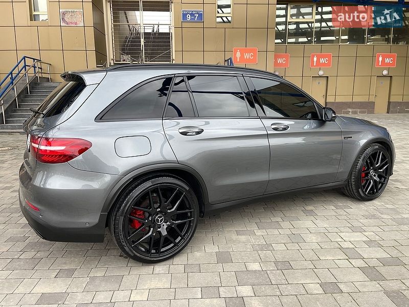 Mercedes-Benz-7