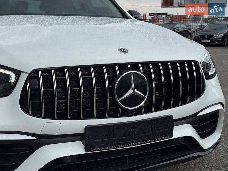 Mercedes-Benz-29