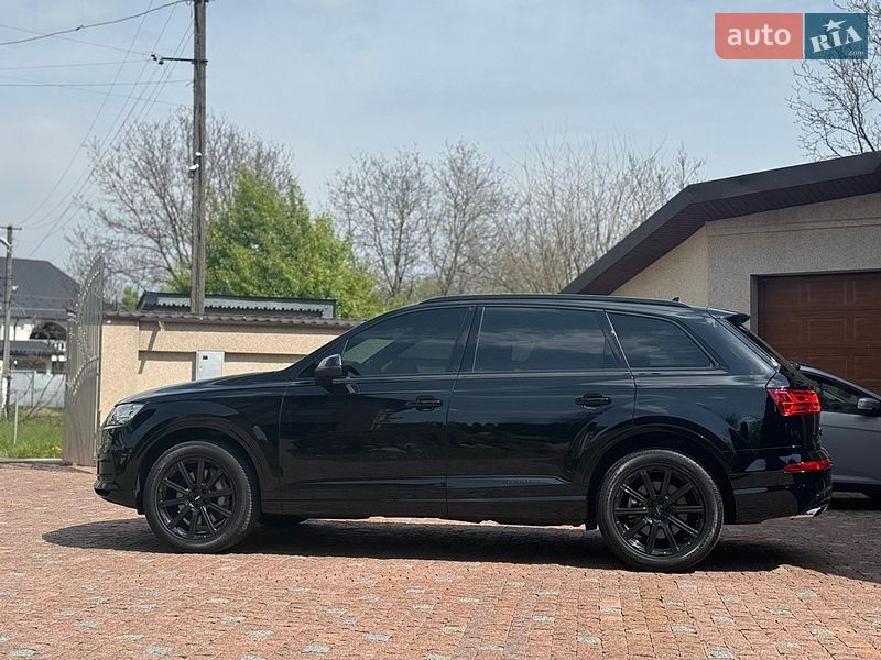 Audi-25