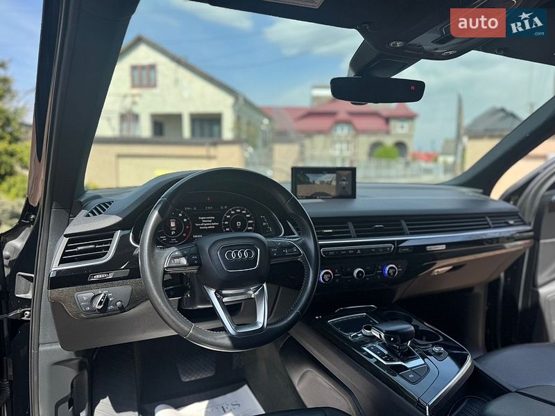 Audi-3
