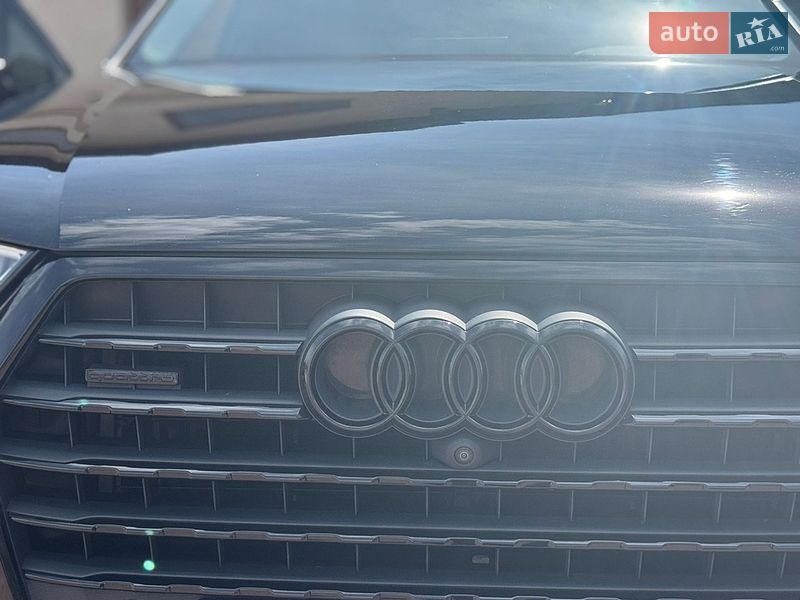 Audi-26