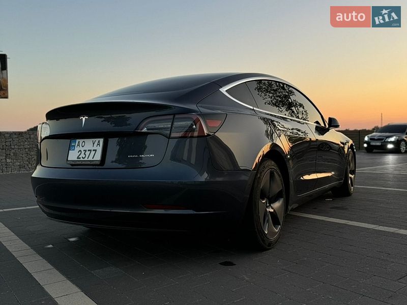 Tesla-8
