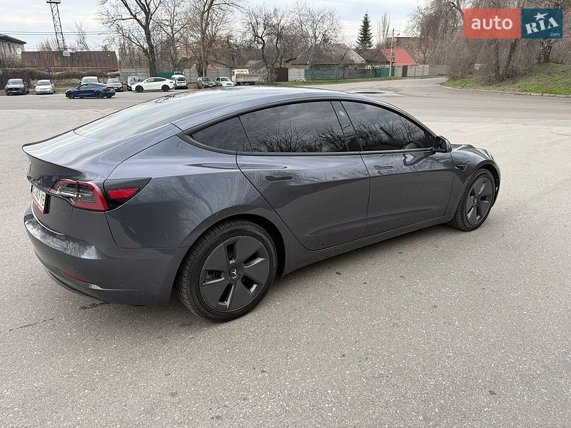 Tesla-4