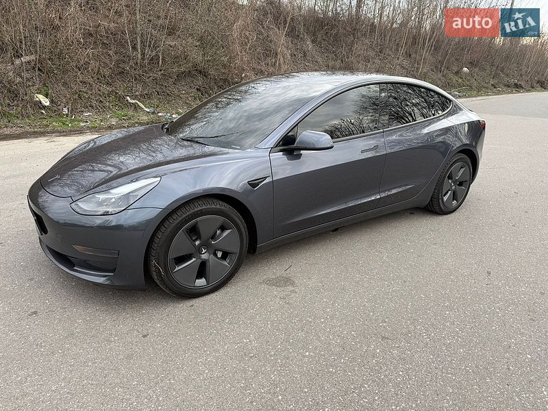 Tesla-0