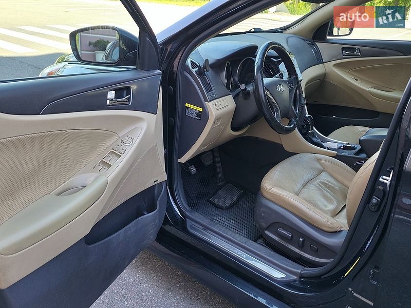 Hyundai-30