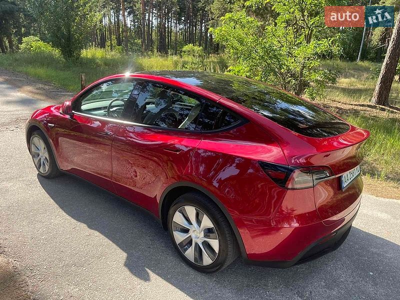 Tesla-8