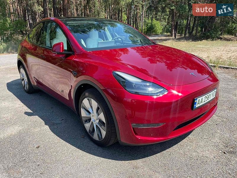 Tesla-26
