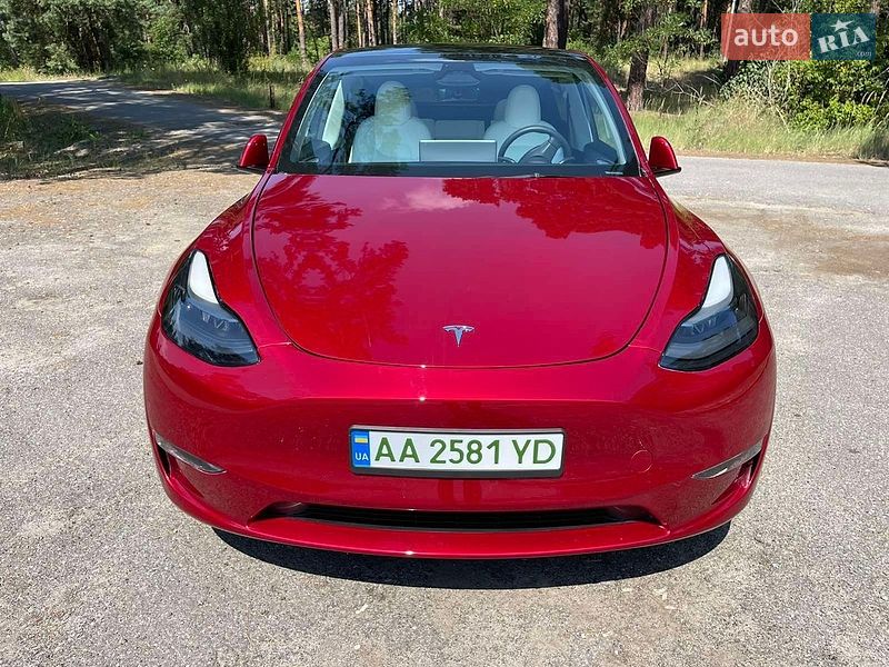 Tesla-0
